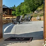 شقة فندقية La Rectoral De