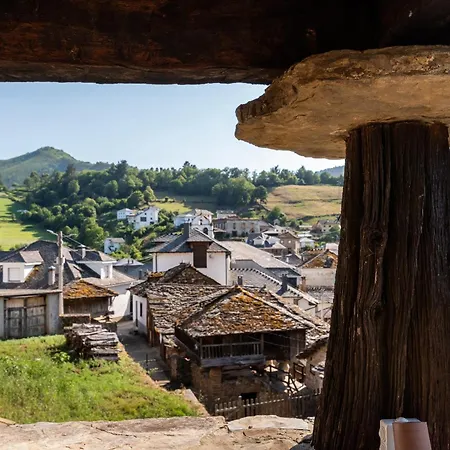 La Rectoral De 公寓式酒店 Besullo